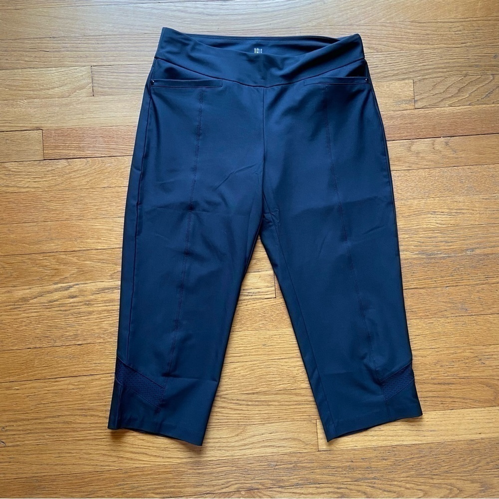 TAIL Activewear pull on capri